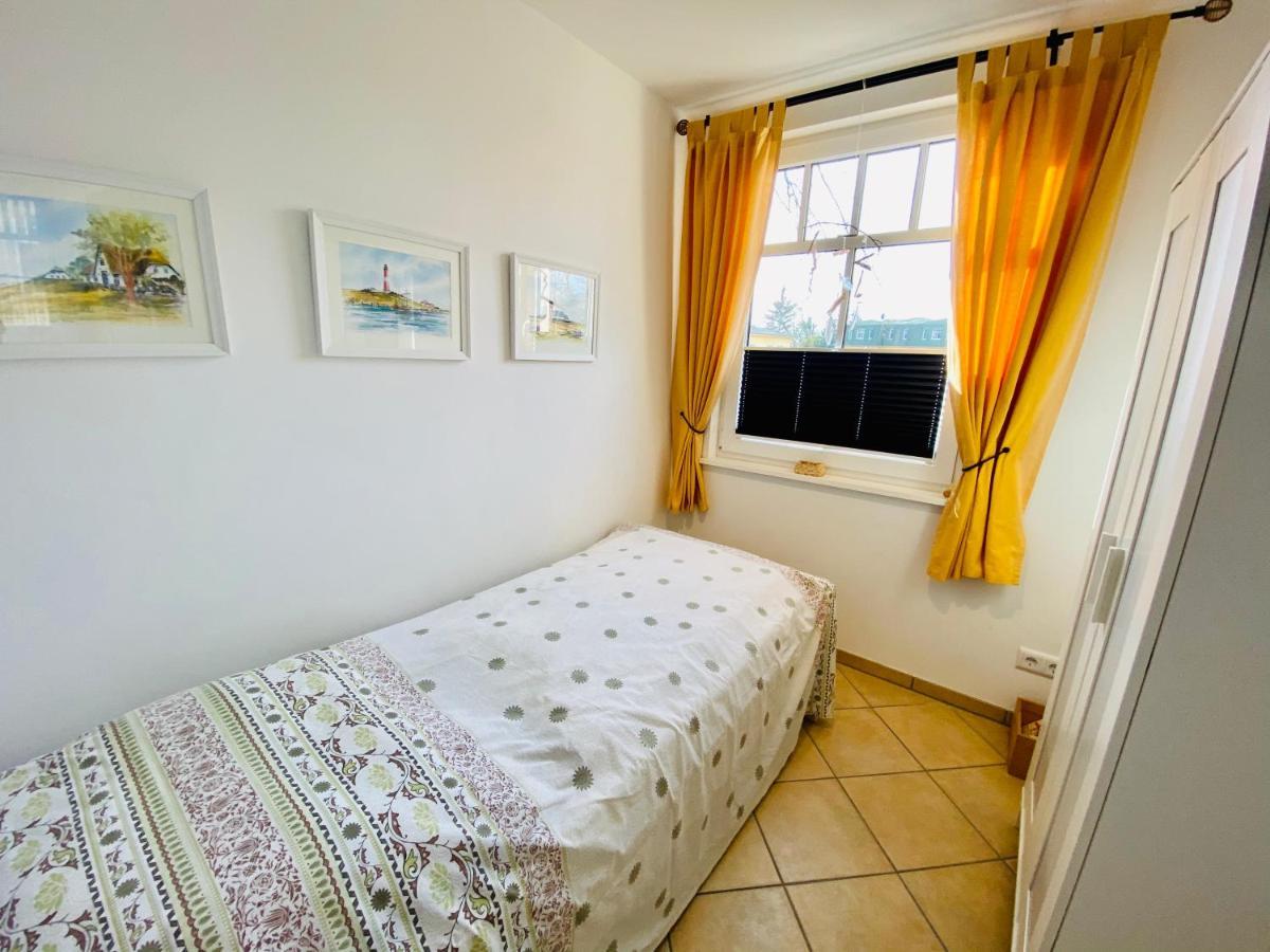 Neue Villa Ernst - Ferienwohnung 3 Херингсдорф Екстериор снимка
